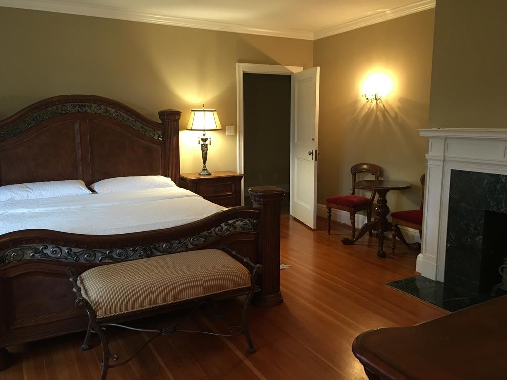 Angus House Hotel Vancouver Buitenkant foto